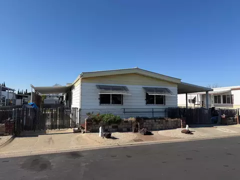 7406 Pardis Ln, Sacramento, CA 95828