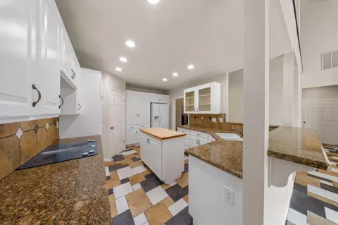 Kitchen - 3205 Pleasant Bay Cir, Modesto, CA 95355 photo 2 of 3
