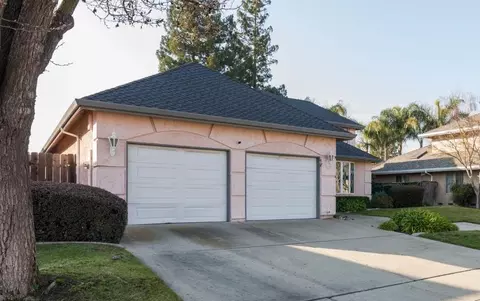 Exterior - 3205 Pleasant Bay Cir, Modesto, CA 95355 photo 2 of 9