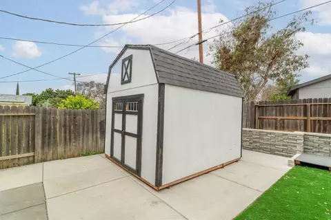 Exterior - 832 Jackson St, Winters, CA 95694 photo 7 of 8