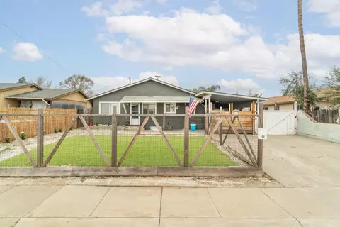 Exterior - 832 Jackson St, Winters, CA 95694 photo 3 of 8