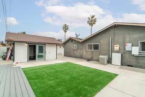 Exterior - 832 Jackson St, Winters, CA 95694 photo 5 of 8