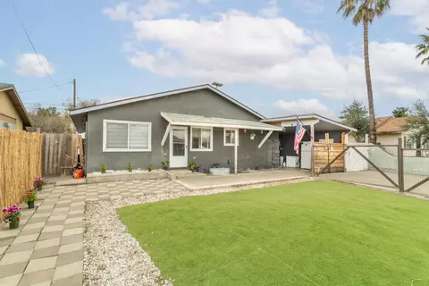 Exterior - 832 Jackson St, Winters, CA 95694 photo 2 of 8