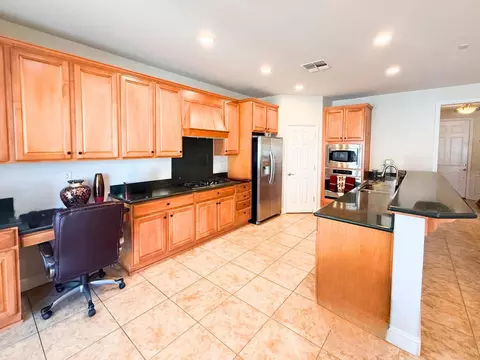 2372 Shadow Berry Dr, Manteca, CA 95336 photo 11