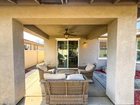 2372 Shadow Berry Dr, Manteca, CA 95336 photo 29