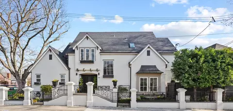 4400 G St, Sacramento, CA 95819