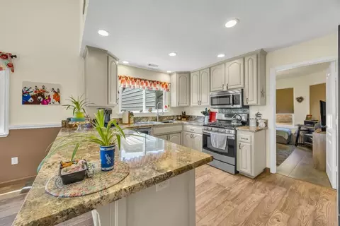Kitchen - 2274 Sand Ridge Rd, Placerville, CA 95667 photo 1 of 5
