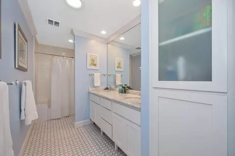 Bath - 5216 Marione Dr, Carmichael, CA 95608 photo 7 of 11