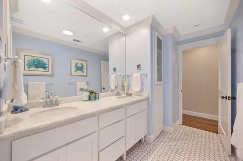 Bath - 5216 Marione Dr, Carmichael, CA 95608 photo 8 of 11
