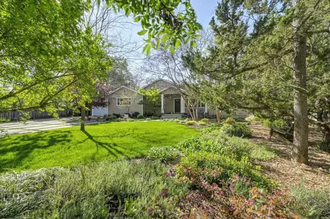 Exterior - 5216 Marione Dr, Carmichael, CA 95608 photo 8 of 24