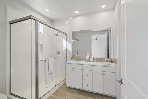 Bath - 1053 Caspian Pink Ter, Davis, CA 95616 photo 2 of 6