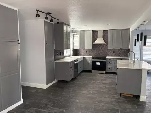 Kitchen - 8111 Aztec, Antelope, CA 95843 photo 1 of 2