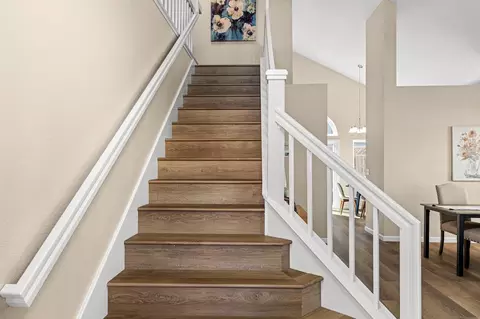 Entry Way - 320 Accipiter Ct, Tracy, CA 95376 photo 4 of 6