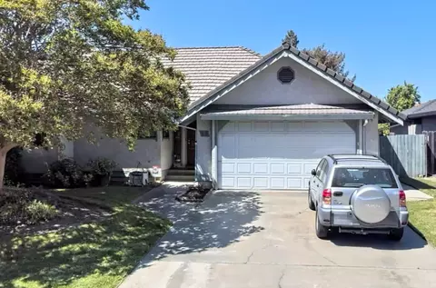 98 Las Positas Cir, Sacramento, CA 95831