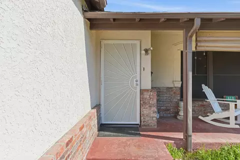 Exterior - 810 Hackberry Ave, Modesto, CA 95354 photo 5 of 8
