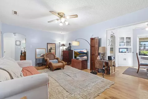 Living - 810 Hackberry Ave, Modesto, CA 95354 photo 1 of 2
