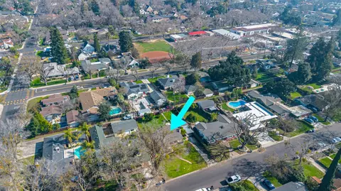 View/Area - 810 Hackberry Ave, Modesto, CA 95354 photo 5 of 6
