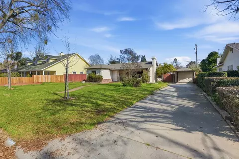 Exterior - 810 Hackberry Ave, Modesto, CA 95354 photo 3 of 8