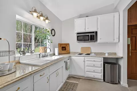 Kitchen - 20690 County Road 79b, Capay, CA 95607 photo 9 of 9