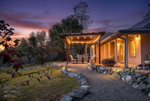 Exterior - 15666 Wolf Mountain Rd, Grass Valley, CA 95949 photo 5 of 32