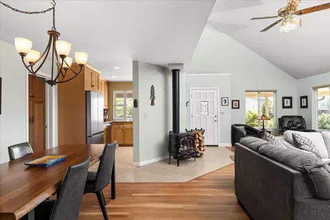 Entry Way - 15666 Wolf Mountain Rd, Grass Valley, CA 95949 photo 2 of 3