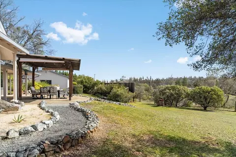 Exterior - 15666 Wolf Mountain Rd, Grass Valley, CA 95949 photo 16 of 32