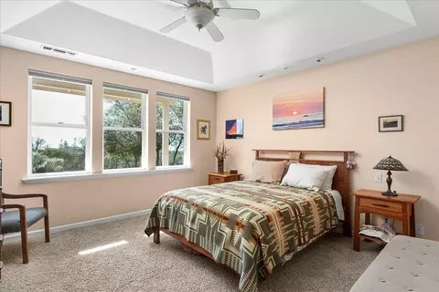 Bedroom - 15666 Wolf Mountain Rd, Grass Valley, CA 95949 photo 2 of 5