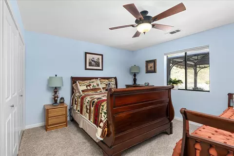 Bedroom - 15666 Wolf Mountain Rd, Grass Valley, CA 95949 photo 4 of 5