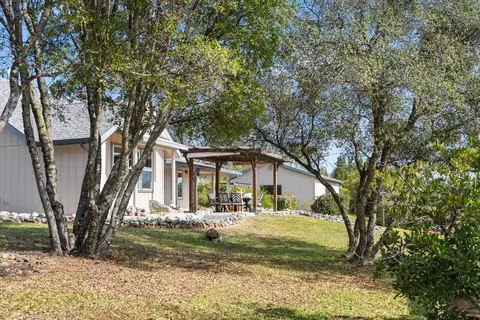 Exterior - 15666 Wolf Mountain Rd, Grass Valley, CA 95949 photo 24 of 32