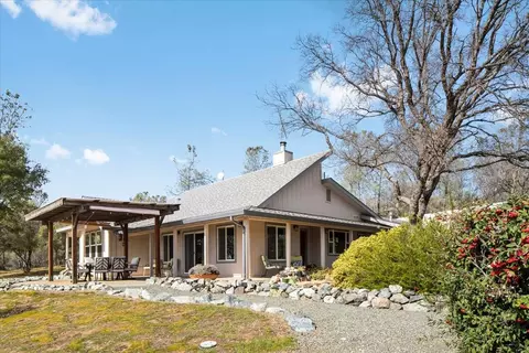 Exterior - 15666 Wolf Mountain Rd, Grass Valley, CA 95949 photo 25 of 32