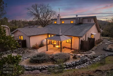 Exterior - 15666 Wolf Mountain Rd, Grass Valley, CA 95949 photo 14 of 32