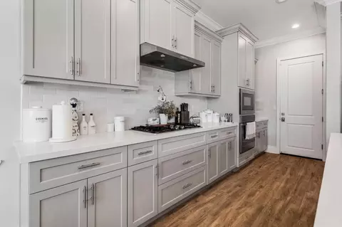 Kitchen - 2830 Mcintosh Dr, Lodi, CA 95242 photo 3 of 6