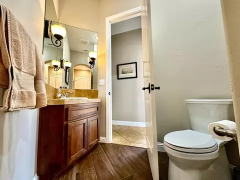 Bath - 5 Paseo Delago, Copperopolis, CA 95228 photo 5 of 7