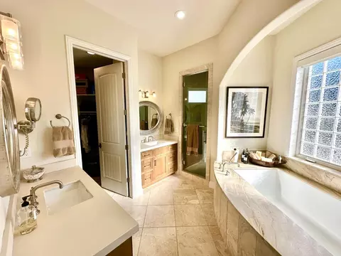 Bath - 5 Paseo Delago, Copperopolis, CA 95228 photo 2 of 7