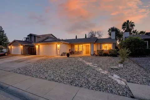 1360 Ridgerun Dr, Roseville, CA 95747