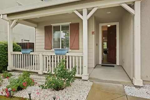 Exterior - 1094 Danilo Ct, Manteca, CA 95337 photo 6 of 11