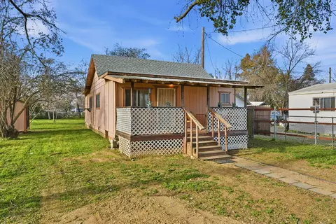 1021 Grand Ave, Olivehurst, CA 95961 photo 2