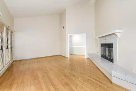 Living - 115 Almond Dr, Winters, CA 95694 photo 4 of 5