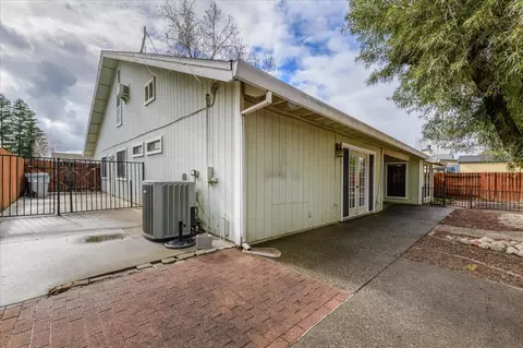 Exterior - 115 Almond Dr, Winters, CA 95694 photo 6 of 8