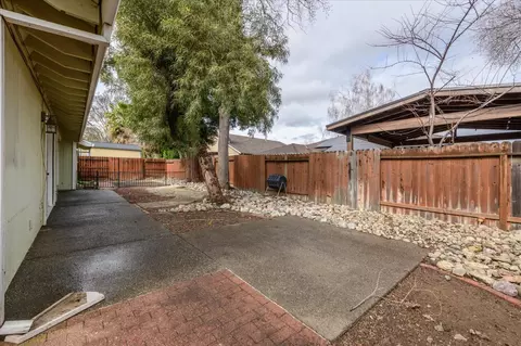 Exterior - 115 Almond Dr, Winters, CA 95694 photo 7 of 8