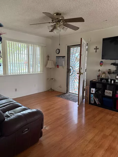 Entry Way - 16439 Carleta Pl, Lathrop, CA 95330 photo 2 of 2
