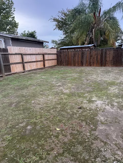 Exterior - 16439 Carleta Pl, Lathrop, CA 95330 photo 11 of 14