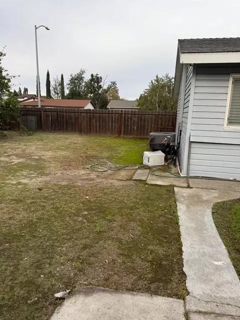 Exterior - 16439 Carleta Pl, Lathrop, CA 95330 photo 9 of 14