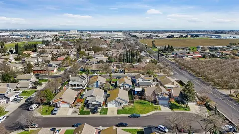 View/Area - 2408 Echo Park Ct, Modesto, CA 95358 photo 6 of 8