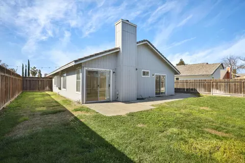 Exterior - 2408 Echo Park Ct, Modesto, CA 95358 photo 4 of 10