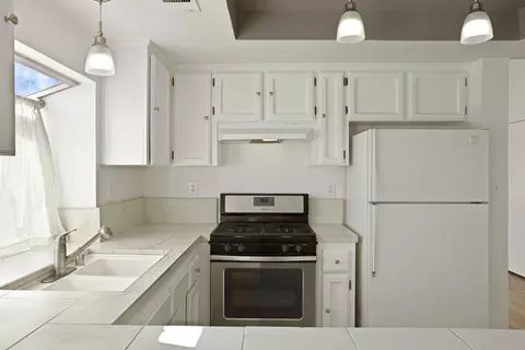 Kitchen - 2408 Echo Park Ct, Modesto, CA 95358 photo 4 of 5