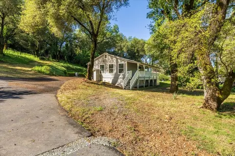 13630 Dry Creek Rd, Auburn, CA 95602