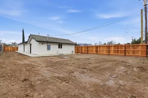 Exterior - 2199 Glen Ave, Merced, CA 95340 photo 6 of 6
