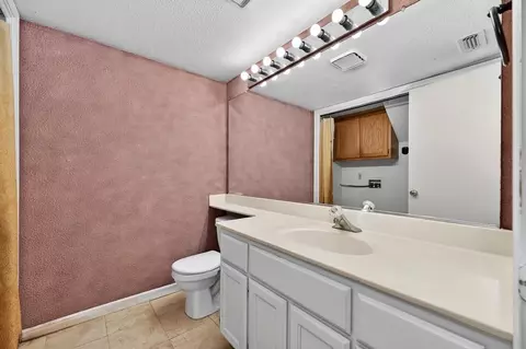 Bath - 4625 Shade Tree Way, Antelope, CA 95843 photo 1 of 4