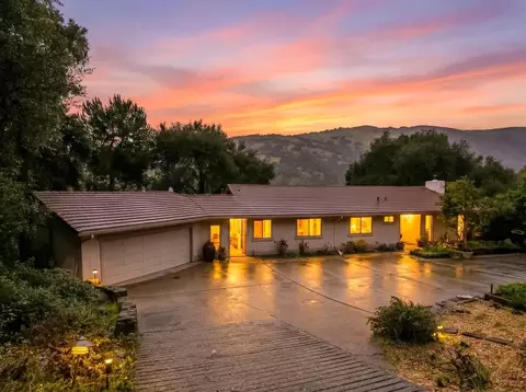 17220 Holiday Dr, Morgan Hill, CA 95037